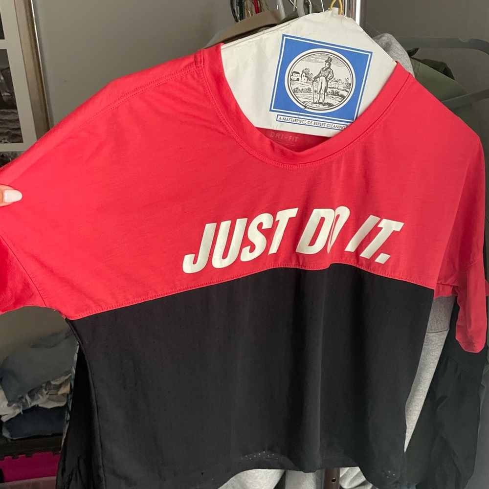 Nike crop top, black and coral
